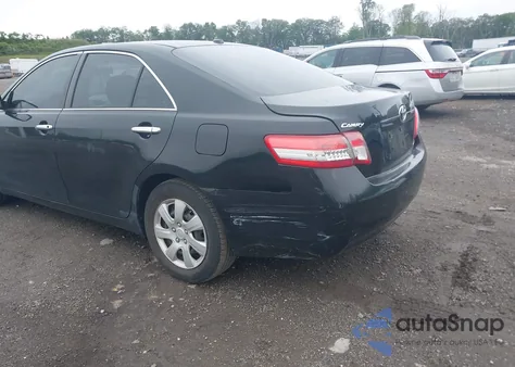 2010 Toyota Camry Le из США, поврежденный, VIN 4T1BF3EK3AU555002